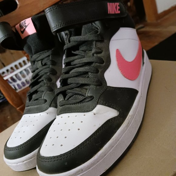 Nike mids - Picture 2 of 3